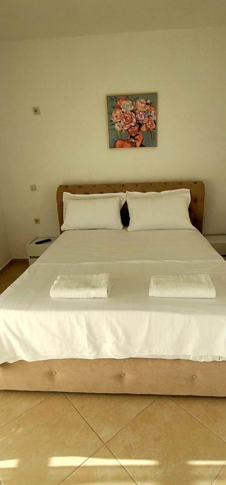 Sea View Vlora Apartment Exterior photo