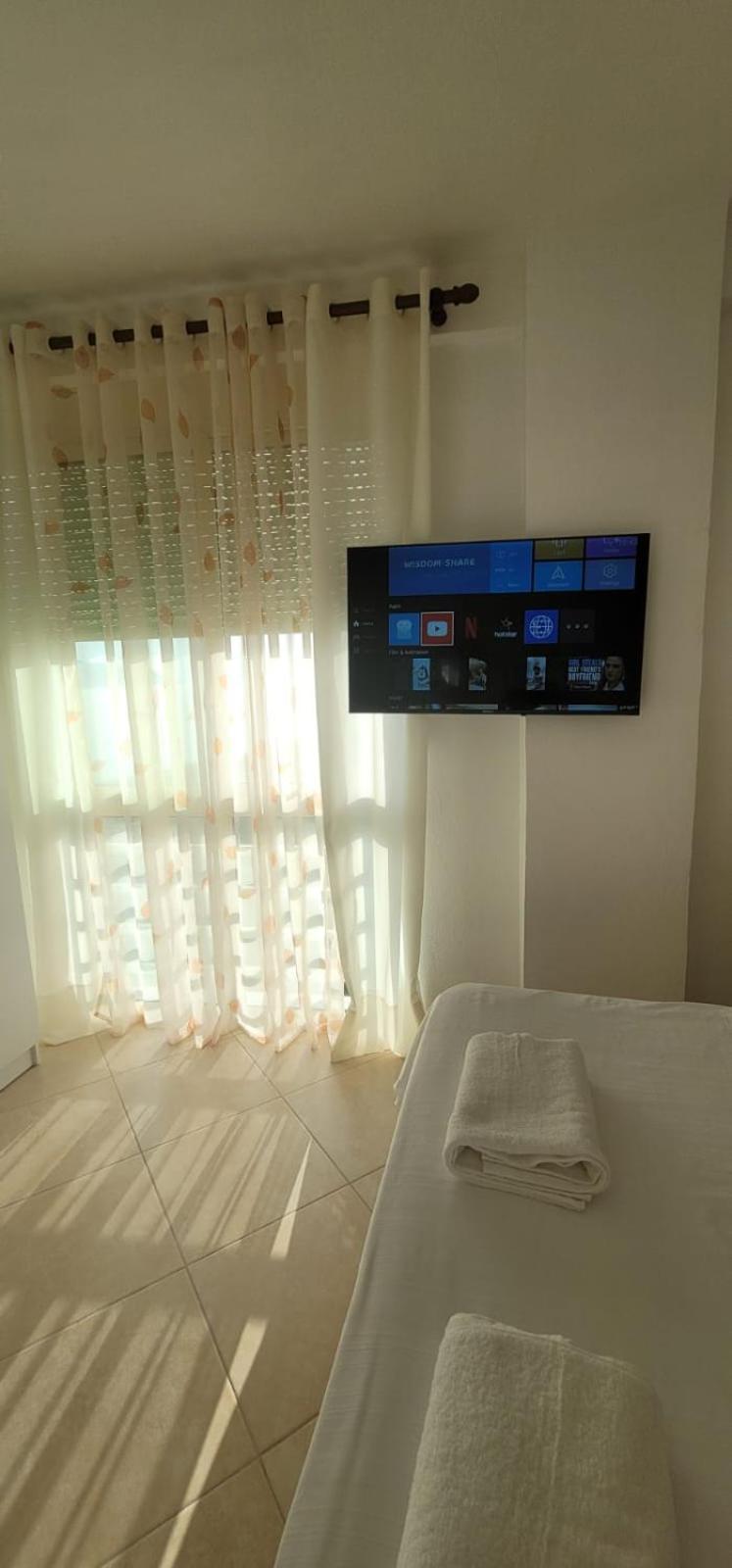 Sea View Vlora Apartment Exterior photo