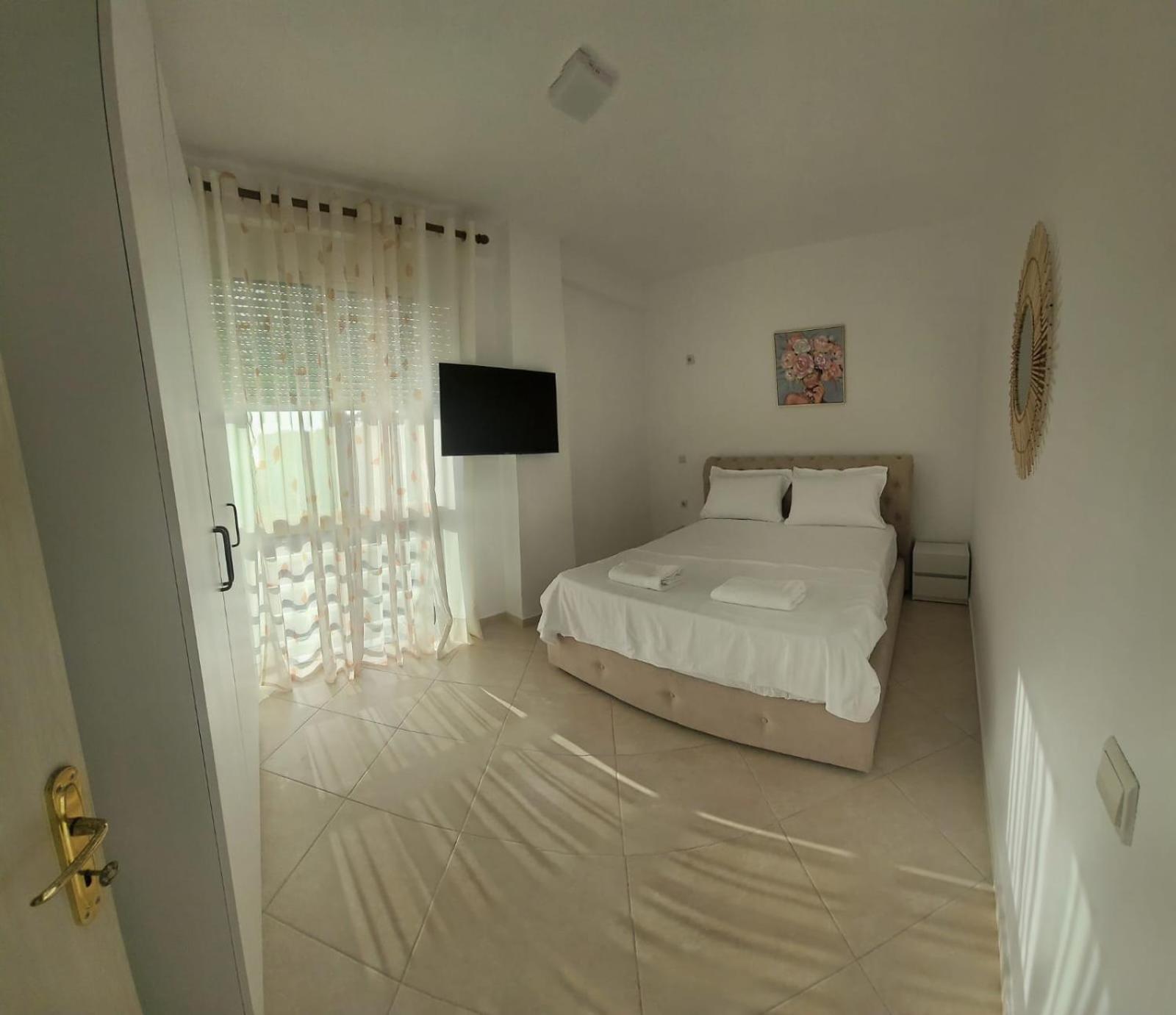 Sea View Vlora Apartment Exterior photo